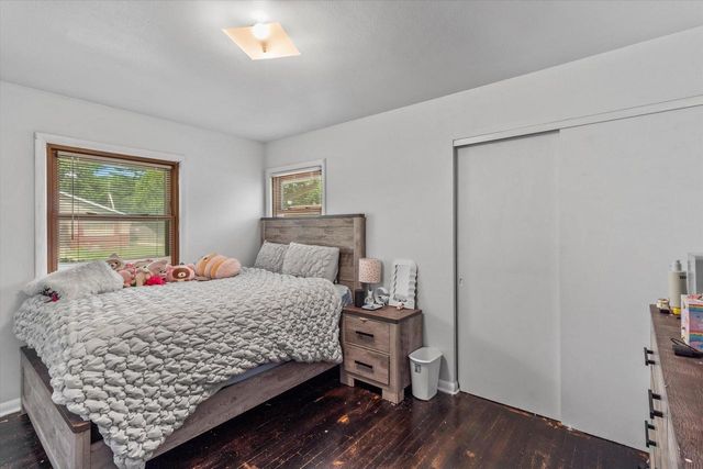 4823 W Brentwood AVENUE, Milwaukee, WI 53223