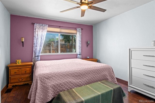 2339 W Hillside Avenue, Englewood, CO 80110