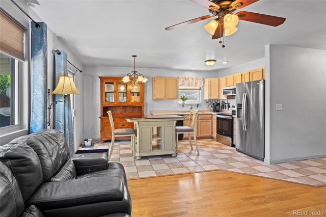 2339 W Hillside Avenue, Englewood, CO 80110