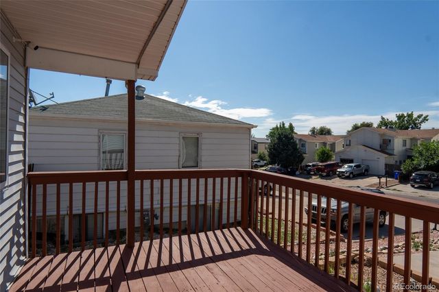 2339 W Hillside Avenue, Englewood, CO 80110