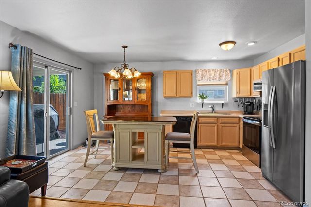 2339 W Hillside Avenue, Englewood, CO 80110