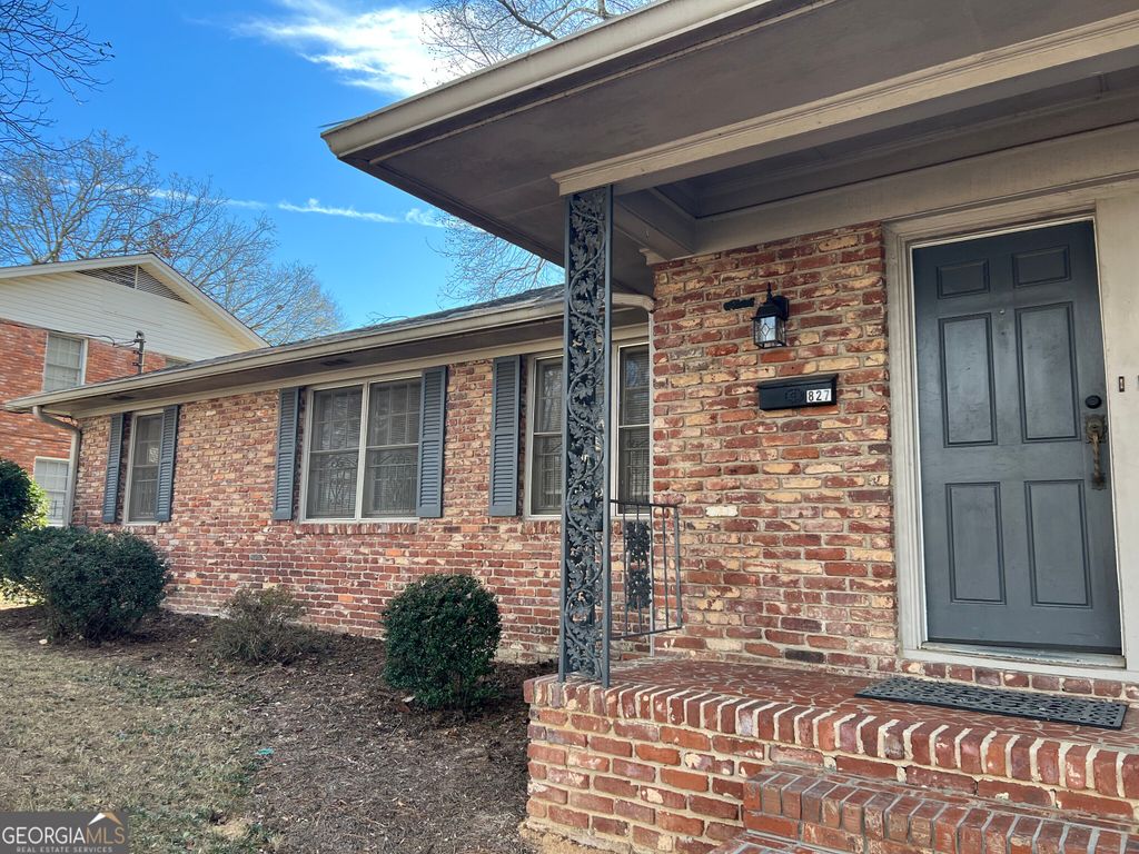 827 Marstevan Drive NE, Atlanta, GA 30306