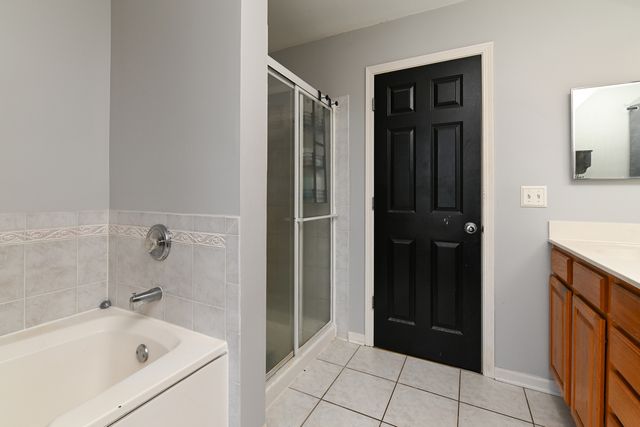 24050 W Champion Drive, Plainfield, IL 60585