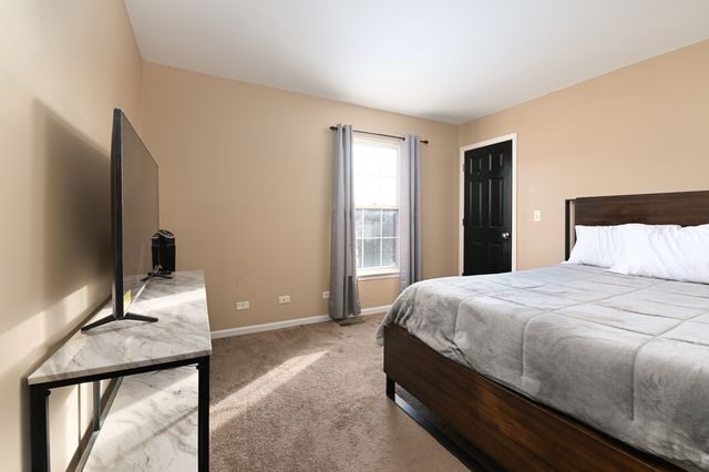 24050 W Champion Drive, Plainfield, IL 60585