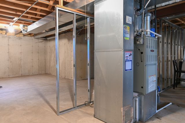 24050 W Champion Drive, Plainfield, IL 60585