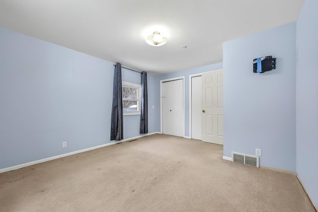 34 S Weber Road, Laketon Twp, MI 49445