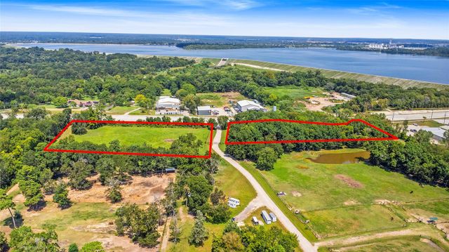 12595 Fm 1097 Road W, Willis, TX 77318
