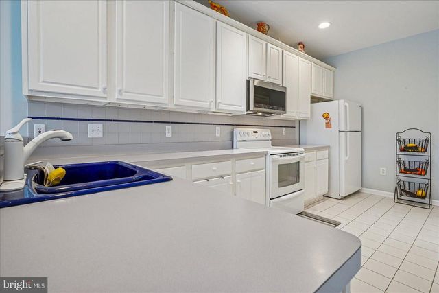 12241 FARMBERRY CT, Woodbridge, VA 22192