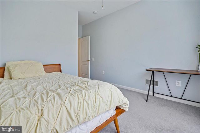 12241 FARMBERRY CT, Woodbridge, VA 22192