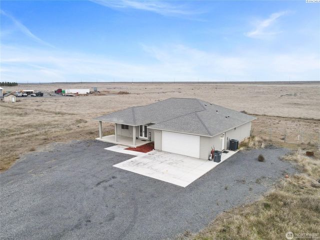 9175 NE Neppel Rd, Moses Lake, WA 98837