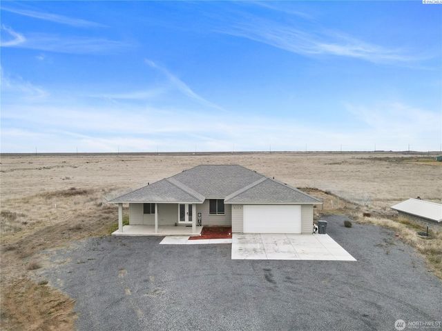 9175 NE Neppel Rd, Moses Lake, WA 98837