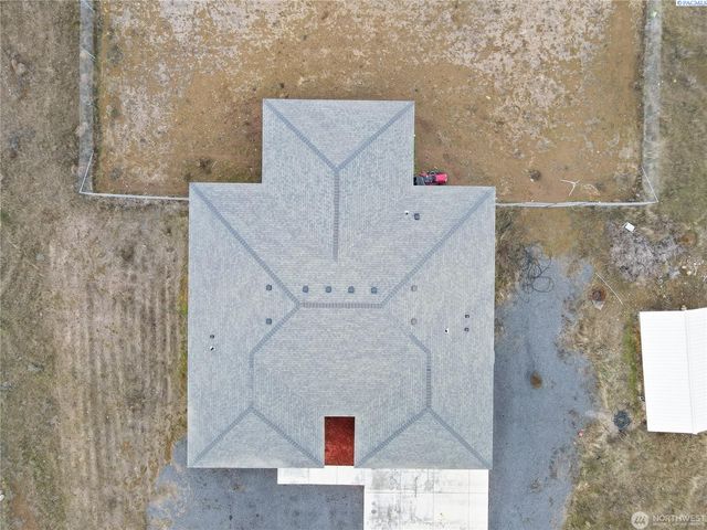 9175 NE Neppel Rd, Moses Lake, WA 98837