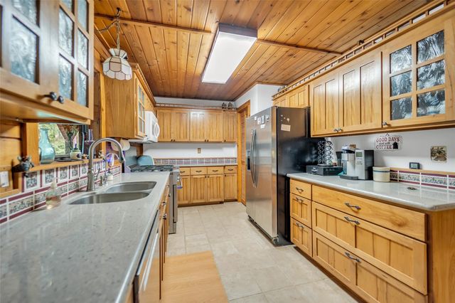 16338 Grand Flower Road, Plantersville, TX 77363