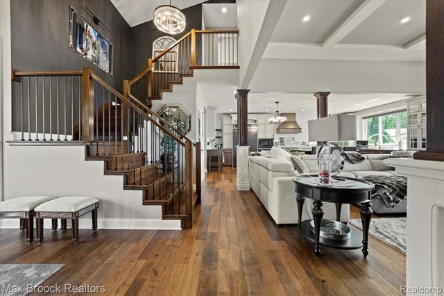 8184 Woodland Shore Drive, Brighton, MI 48114