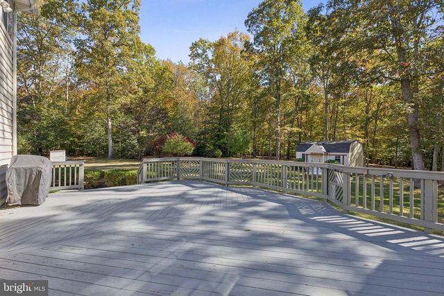 8875 LOCUST GROVE DR, Port Tobacco, MD 20677