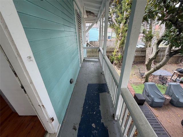 1014 Avenue M, Galveston, TX 77550