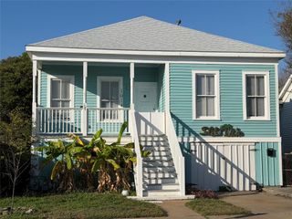1014 Avenue M, Galveston, TX 77550