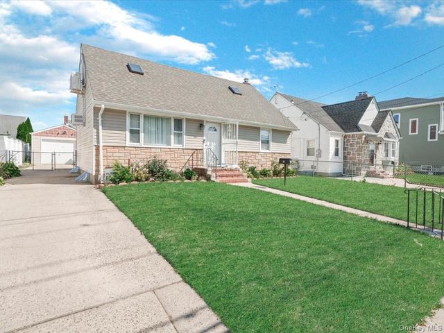 77 LITCHFIELD Avenue, Elmont, NY 11003