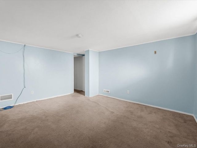 77 LITCHFIELD Avenue, Elmont, NY 11003