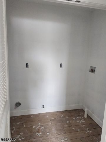 48 Willoughby St, Newark City, NJ 07112