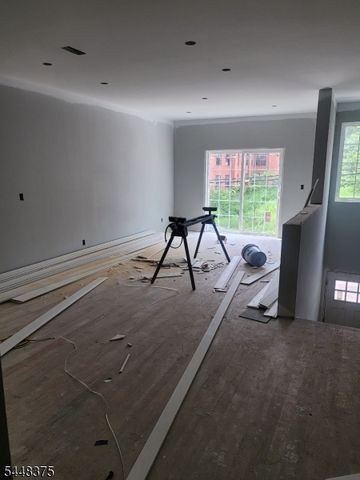 48 Willoughby St, Newark City, NJ 07112