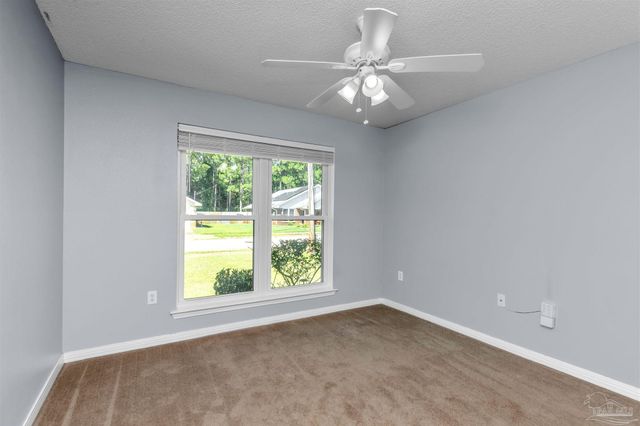 8574 Wilburn Cv, Navarre, FL 32566