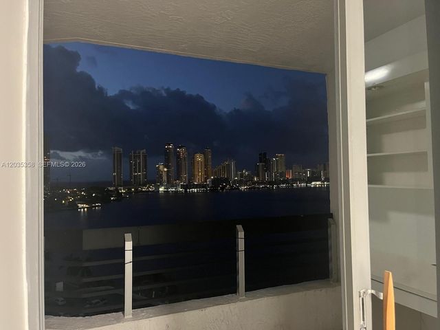 3530 Mystic Pointe Drive 1711, Aventura, FL 33180