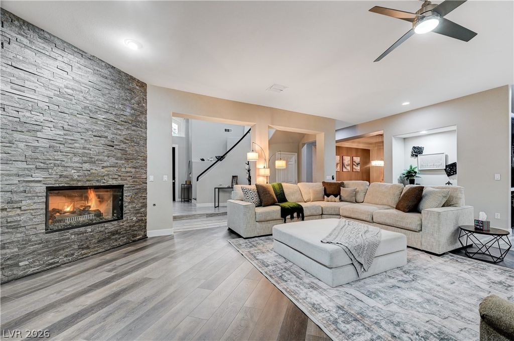 9817 Edgeview Place, Las Vegas, NV 89134 — photo 5