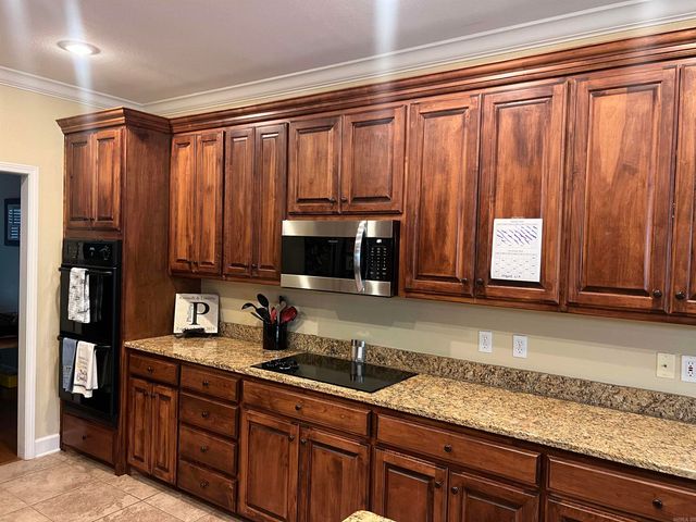 1013 Michael Ann Drive, White Hall, AR 71602