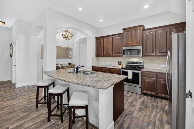 11805 Dixon Drive, Fort Worth, TX 76108