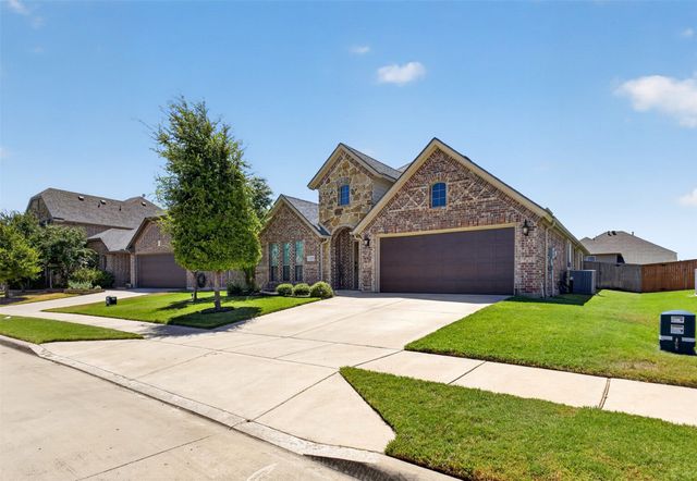 11805 Dixon Drive, Fort Worth, TX 76108