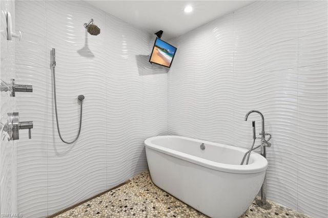 931 Deep Lagoon LN, Fort Myers, FL 33919