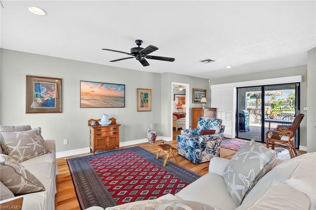 931 Deep Lagoon LN, Fort Myers, FL 33919