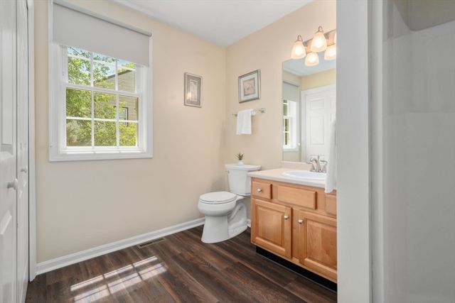 29 Station St, Stoughton, MA 02072