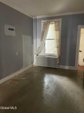 372 1st Street, Albany, NY 12206
