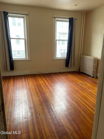 372 1st Street, Albany, NY 12206