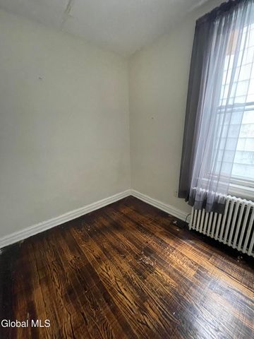 372 1st Street, Albany, NY 12206