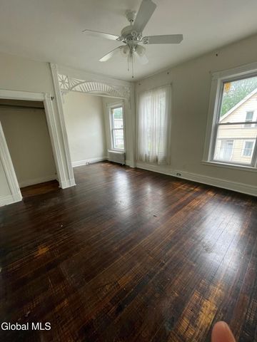 372 1st Street, Albany, NY 12206