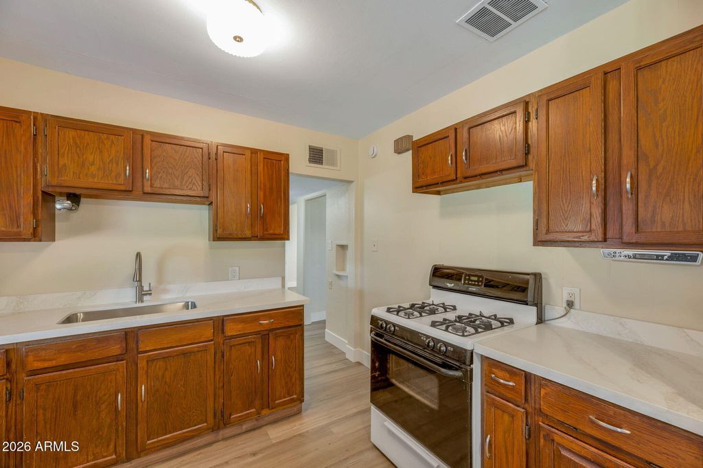 3101 E OAK Street, Phoenix, AZ 85008 — photo 5