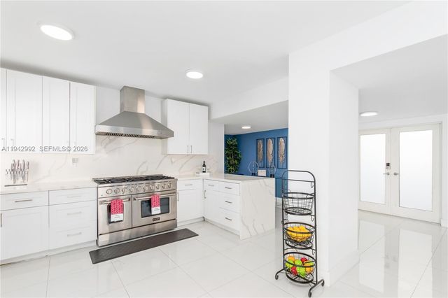 18555 SW 83rd Pl, Cutler Bay, FL 33157