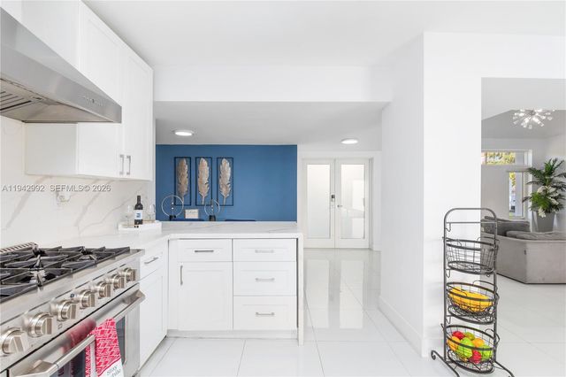 18555 SW 83rd Pl, Cutler Bay, FL 33157