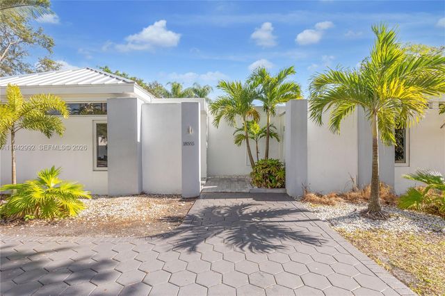 18555 SW 83rd Pl, Cutler Bay, FL 33157