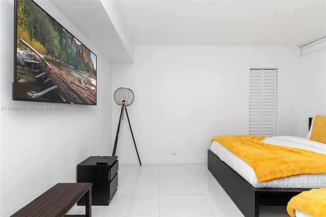 18555 SW 83rd Pl, Cutler Bay, FL 33157