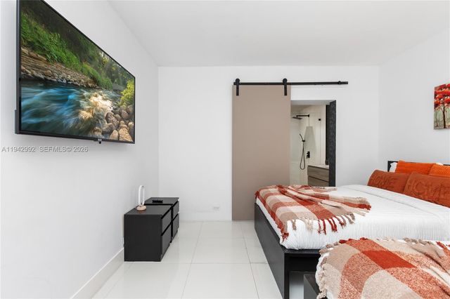 18555 SW 83rd Pl, Cutler Bay, FL 33157