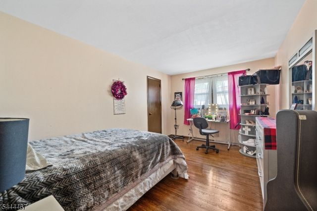 137 Day St, Clifton City, NJ 07011