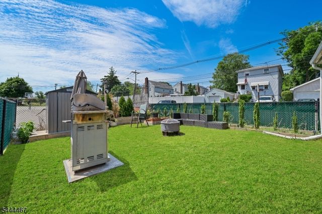 137 Day St, Clifton City, NJ 07011