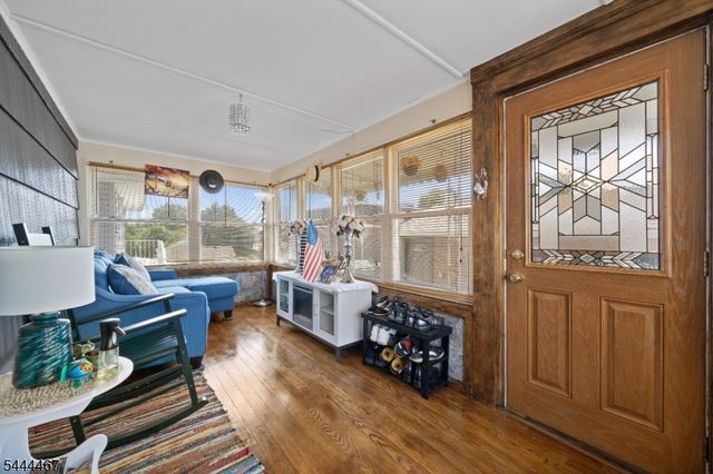 137 Day St, Clifton City, NJ 07011