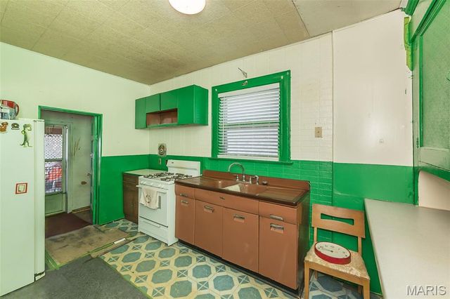 1911 Benton Street, Granite City, IL 62040