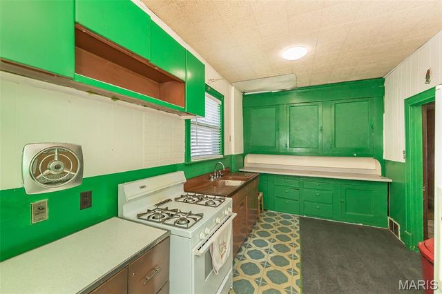 1911 Benton Street, Granite City, IL 62040