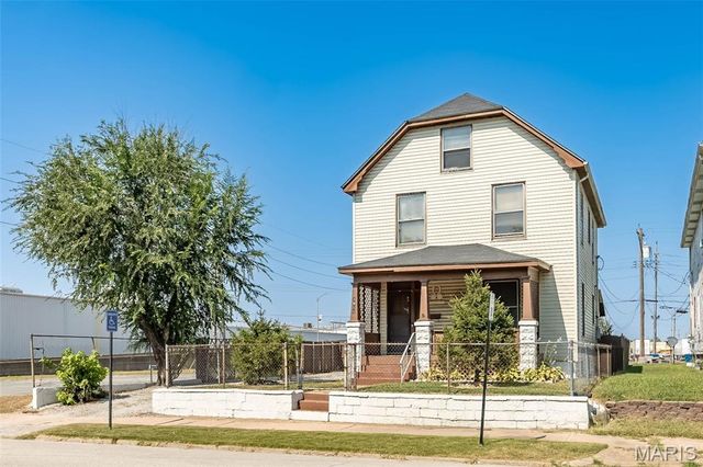 1911 Benton Street, Granite City, IL 62040